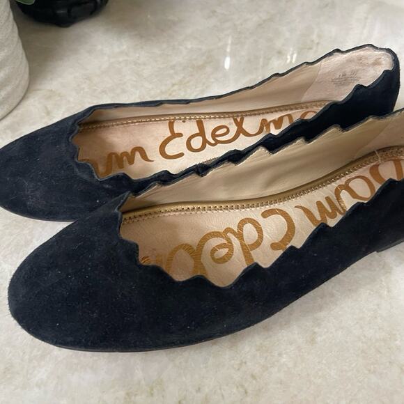Sam Edelman Francis scalloped black suede leather flats Sz 9-1/2 EUC - Picture 2 of 10